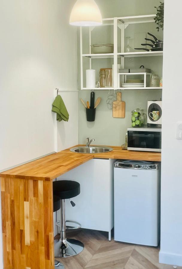 Le Tropical - Studio Avec Terrasse Angouleme Ngoại thất bức ảnh